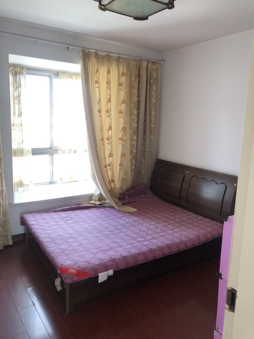 濠滨花园 3室2厅2卫 135m&sup2;