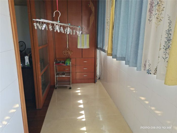 北濠顺遂楼 3室2厅2卫 150m&sup2;