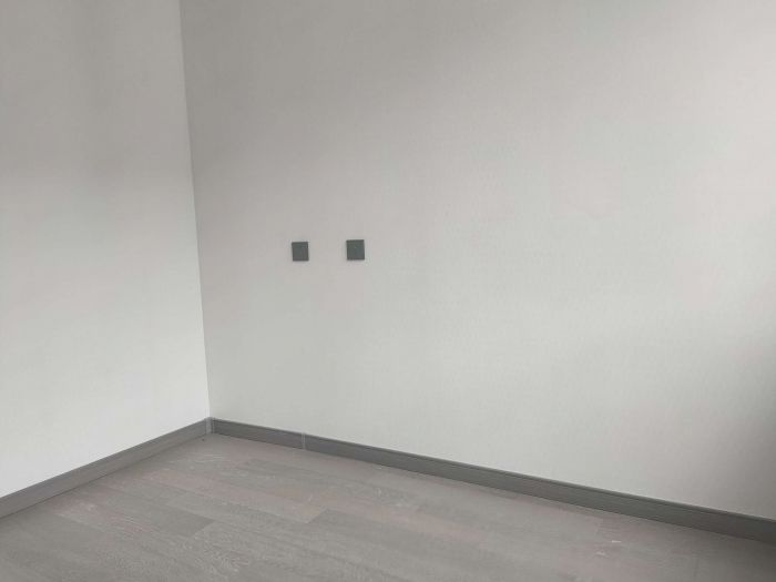 万科翡翠公园 3室2厅2卫 105m&sup2;