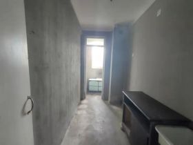 新港花苑 3室2厅1卫 110m&sup2;