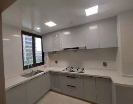 春风南岸东园 4室2厅3卫 215m&sup2;