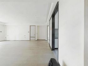 万科翡翠公园 3室2厅1卫 105m&sup2;