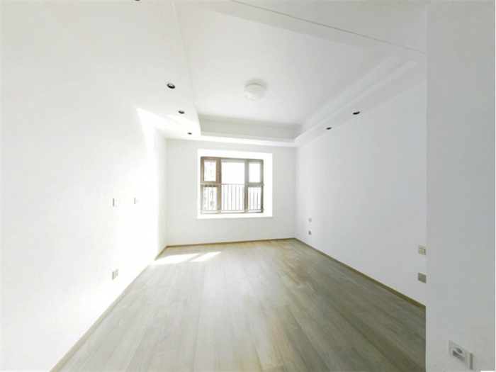 珑府 3室2厅2卫 120m&sup2;