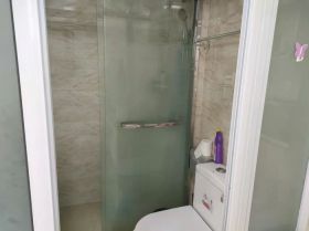 鑫湖国贸中心 2室2厅1卫 80m&sup2;
