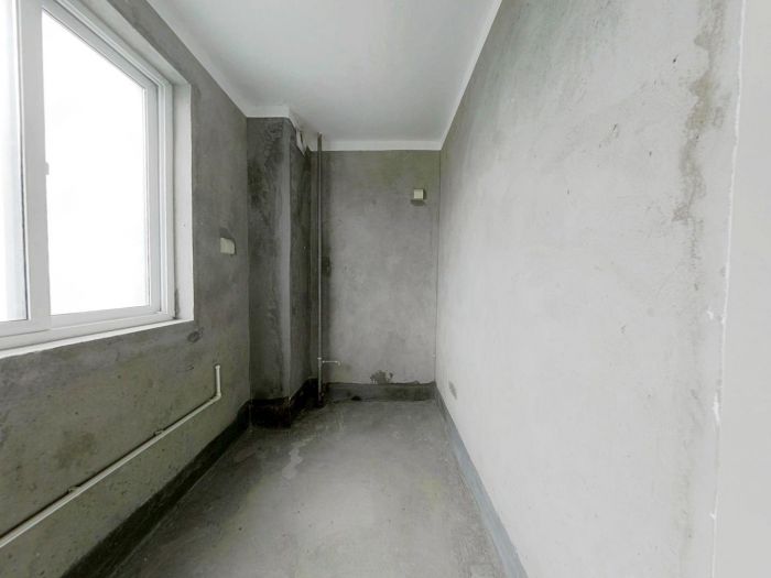 江景花园 3室2厅2卫 144m&sup2;