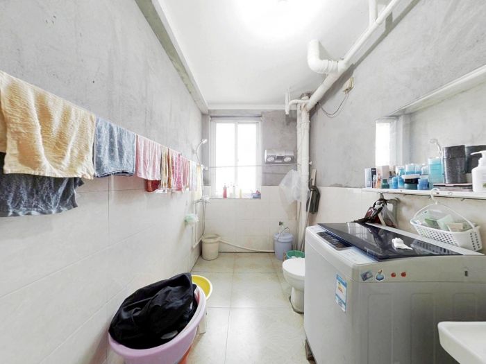 龙潭福里 4室2厅2卫 140m&sup2;