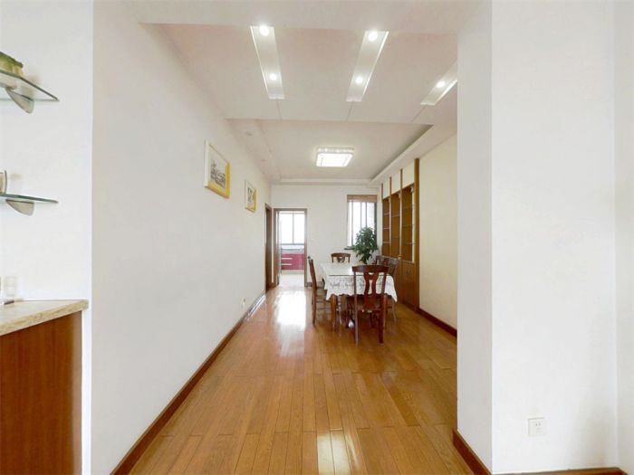 东方鑫乾大厦 2室2厅1卫 104.67m&sup2;