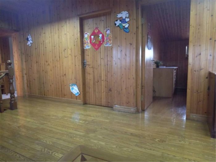 银花苑 4室2厅1卫 131m&sup2;