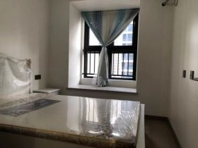 万科翡翠公园 3室2厅1卫 92m&sup2;