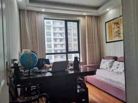 德诚翠湖湾 3室2厅2卫 136m&sup2;