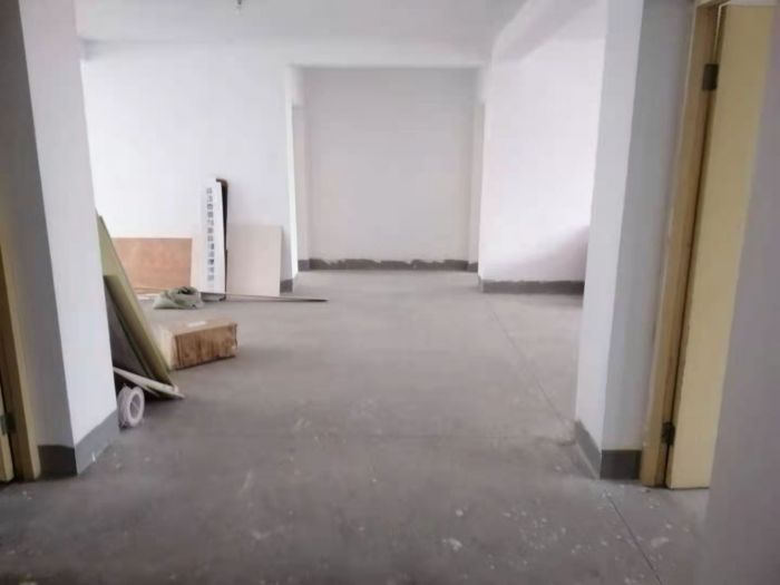 滨河东城 3室2厅2卫 137m&sup2;