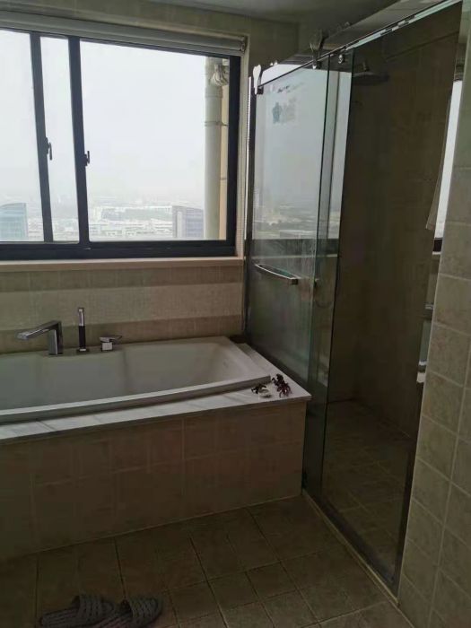 未来锦城 4室2厅2卫 170m&sup2;