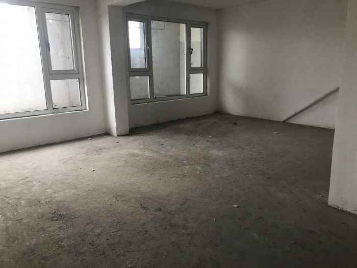 华侨花苑 6室2厅2卫 240m&sup2;