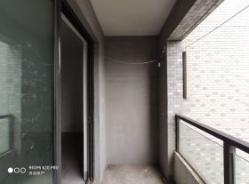 万通城 1室厅卫 98m&sup2;