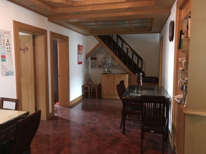 龙王桥新村 3室2厅2卫 186m&sup2;