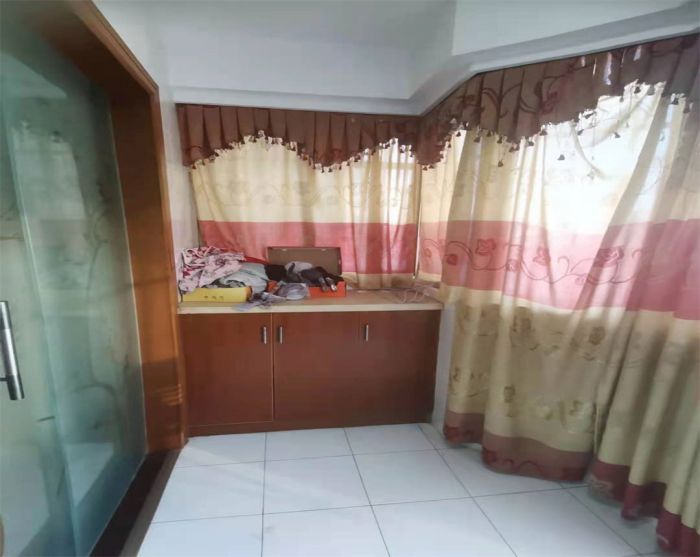 天都花苑 2室2厅1卫 82.50m&sup2;