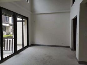 龙湖天宸源著 4室3厅3卫 275m&sup2;