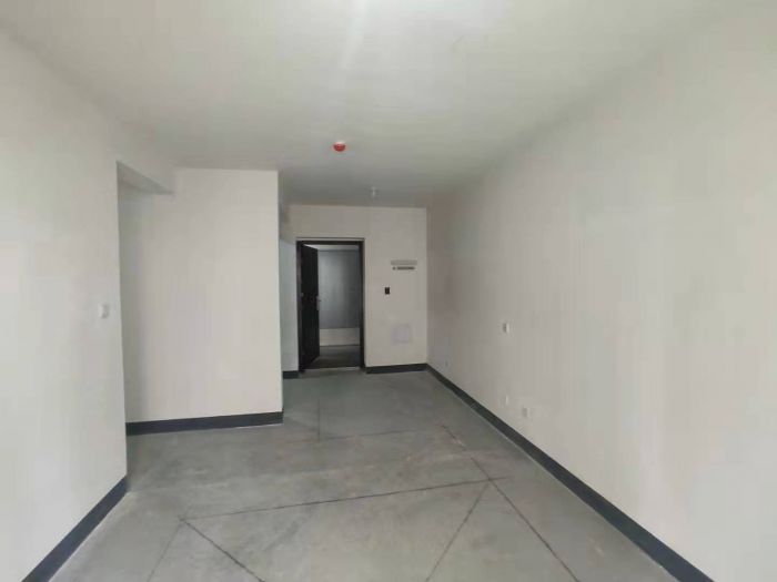 绿地新里城 3室2厅1卫 90m&sup2;