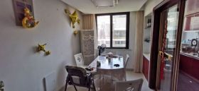 星嘉花园 3室2厅2卫 137.00m&sup2;