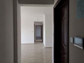 碧桂园时代悦城 4室2厅3卫 193m&sup2;