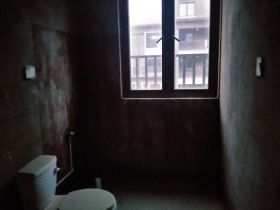 盛和九里香堤 3室2厅2卫 124m&sup2;
