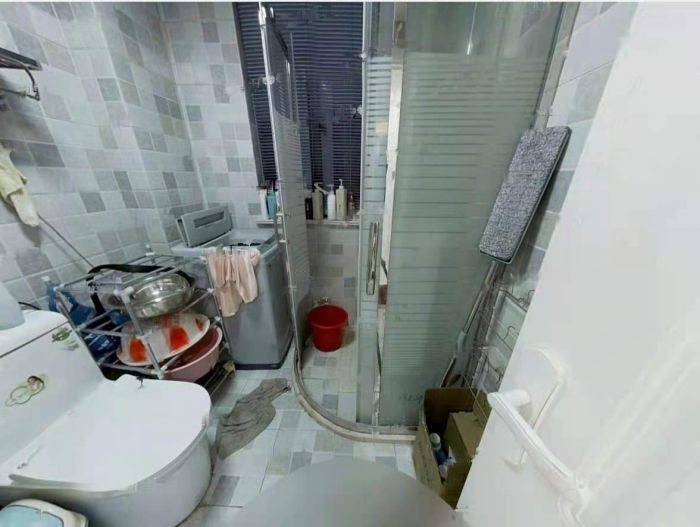 高迪晶城 3室2厅1卫 130.4m&sup2;