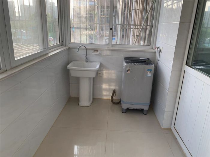 紫东花苑 3室1厅1卫 75m&sup2;