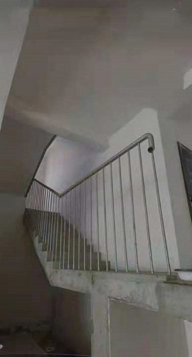 怡园锦居 5室3厅3卫 463m²