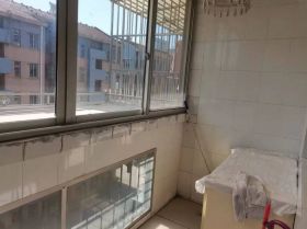 新城东苑 3室1厅1卫 73.5m&sup2;