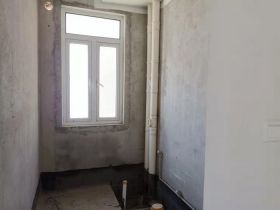 中南世纪花城三期 4室2厅4卫 275m&sup2;