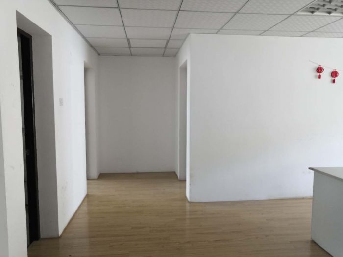 春晖花园 2室2厅1卫 103m&sup2;