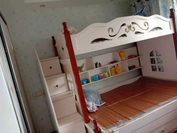 新港花苑 4室2厅2卫 99.99m&sup2;