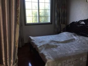 天安花园 4室2厅3卫 225.00m&sup2;
