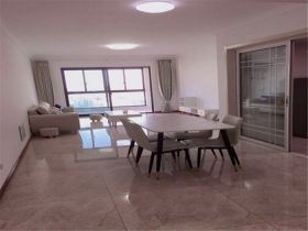 华强城四期 3室2厅1卫 104.08m²