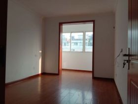 新华佳园 4室2厅1卫 142.91m&sup2;