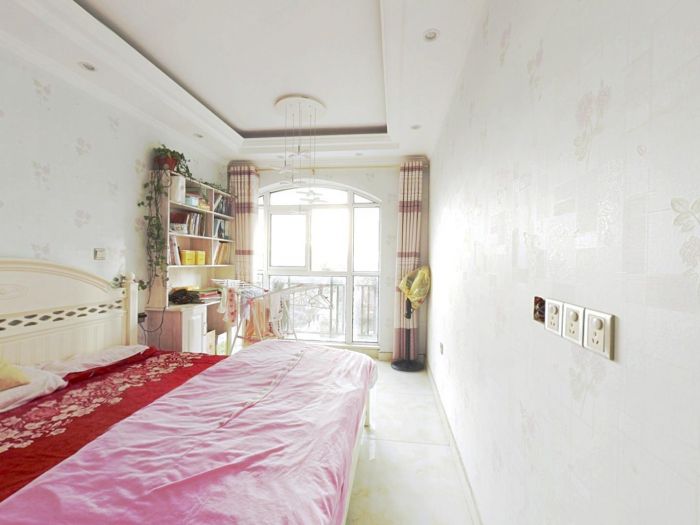 中南世纪花城一期 2室2厅1卫 101m&sup2;
