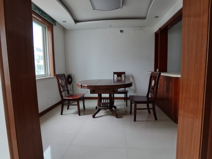 世纪东城 1室厅卫 124m&sup2;
