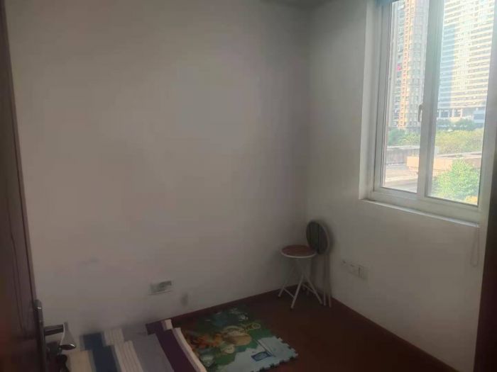 弘阳上城 3室2厅1卫 133.6m&sup2;