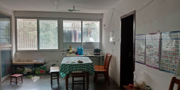 天馨花苑 3室2厅1卫 131.5m&sup2;