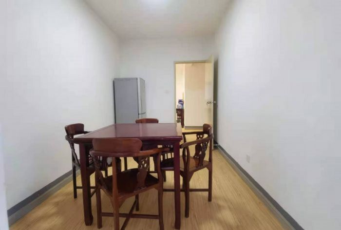 外滩花苑 3室2厅2卫 116m&sup2;