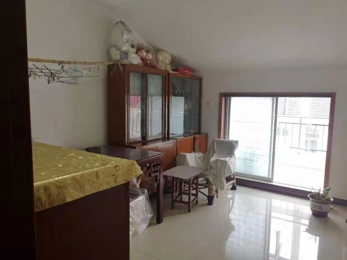 越江新村 4室2厅2卫 144.6m&sup2;