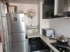 凤凰莱茵苑 3室2厅2卫 147m&sup2;