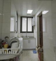 绿地新都会 3室2厅2卫 133.13m&sup2;