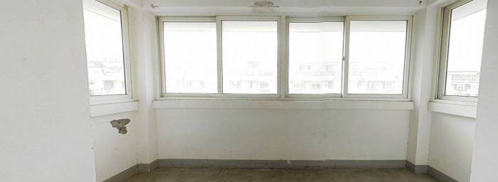 春晖花园 2室2厅1卫 105m&sup2;