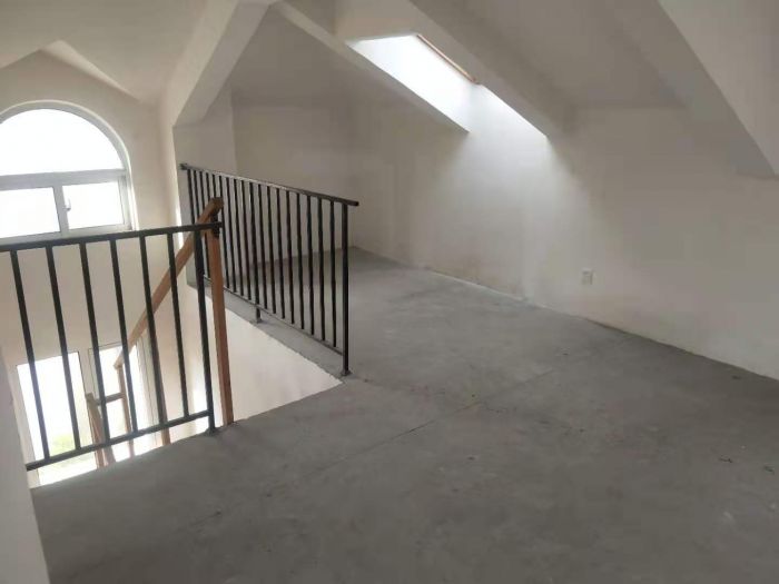 军山花园 4室2厅4卫 255.00m&sup2;