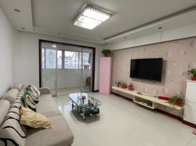 锦安花园一期 4室2厅1卫 140m²