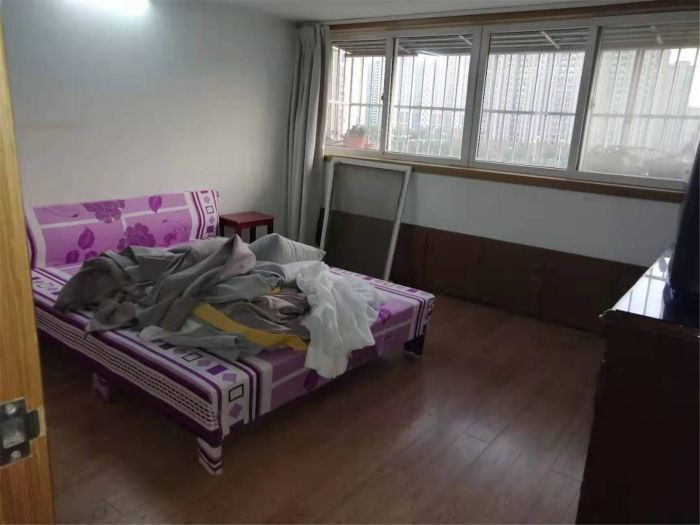 紫东花苑 3室2厅2卫 126.00m&sup2;
