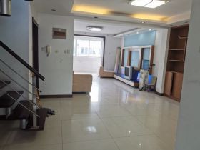 五山公寓 4室2厅2卫 200m&sup2;