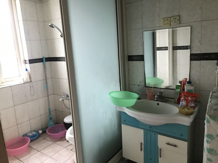 龙王桥新村 3室2厅2卫 186m&sup2;