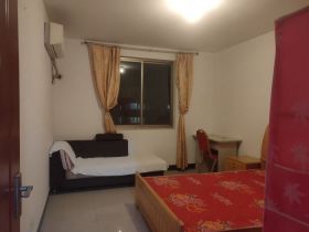 新胜花苑 5室2厅1卫 125m&sup2;